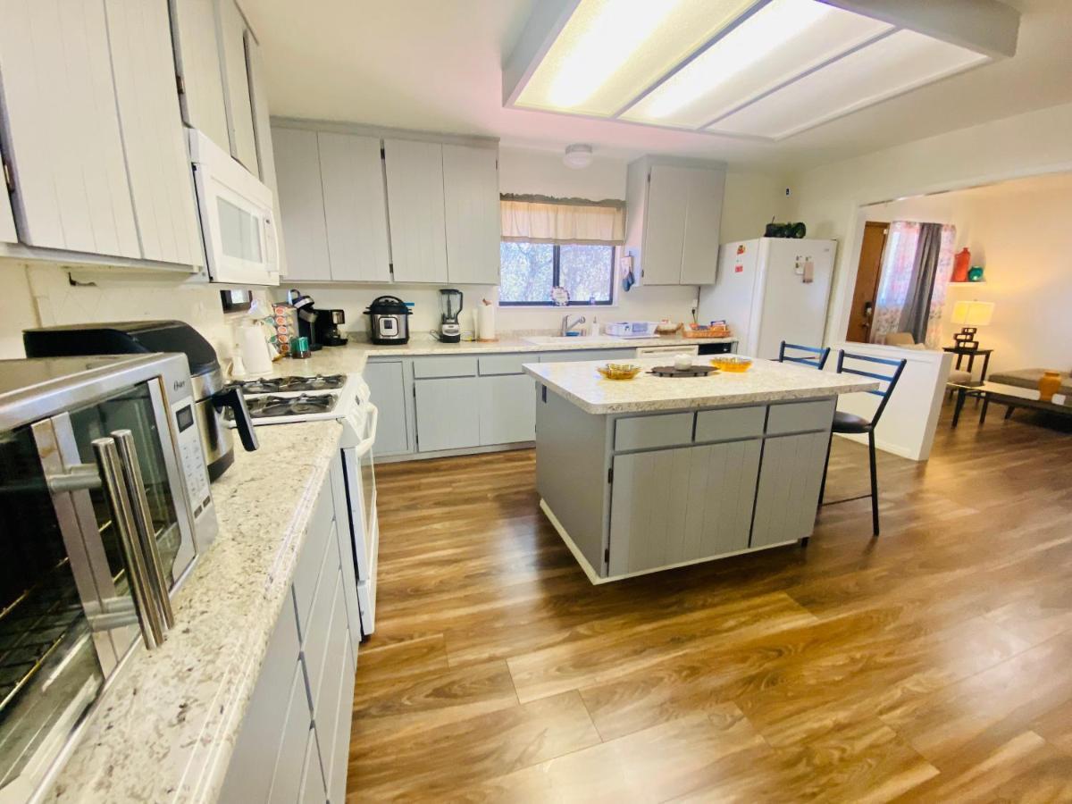 Family Friendly, 3 Bedroom House, With King Bed For Up To 15 - Bbq - Internet - Jet Tub Auburn Exterior foto